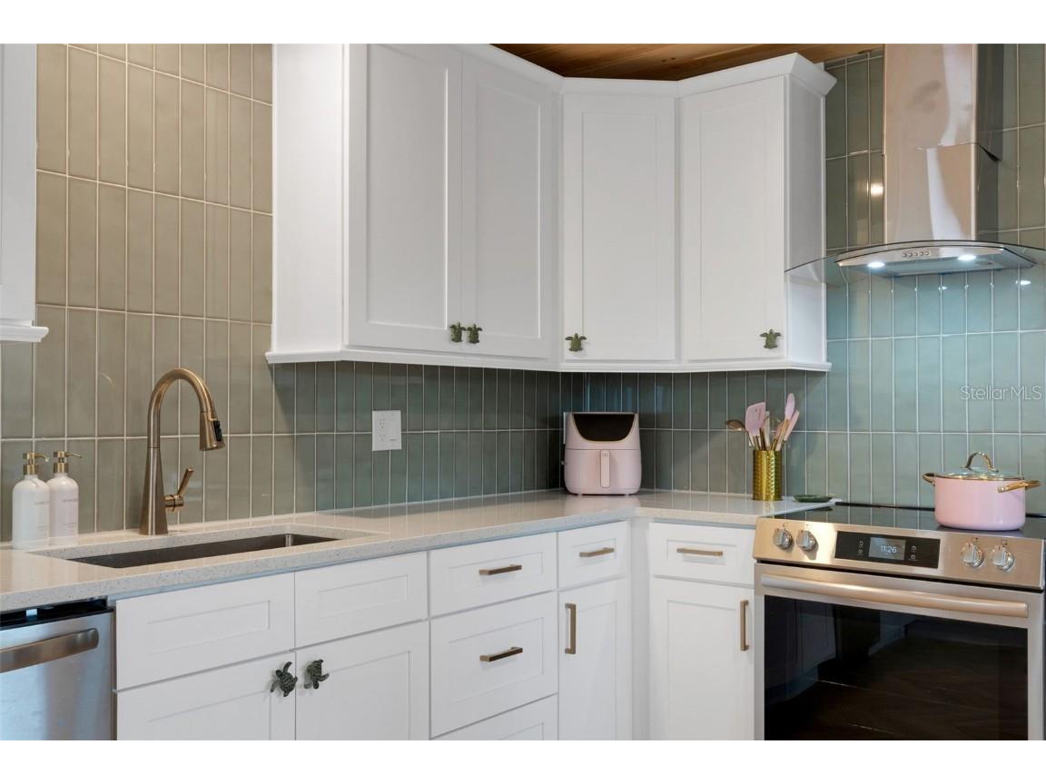 8390 Little Gasparilla Island Placida FL 33946 - GULF OF AMERICA TB8429817 image18