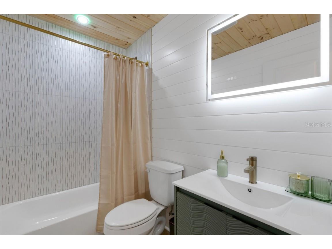 8390 Little Gasparilla Island Placida FL 33946 - GULF OF AMERICA TB8429817 image23