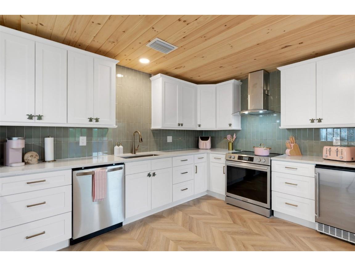 8390 Little Gasparilla Island Placida FL 33946 - GULF OF AMERICA TB8429817 image9