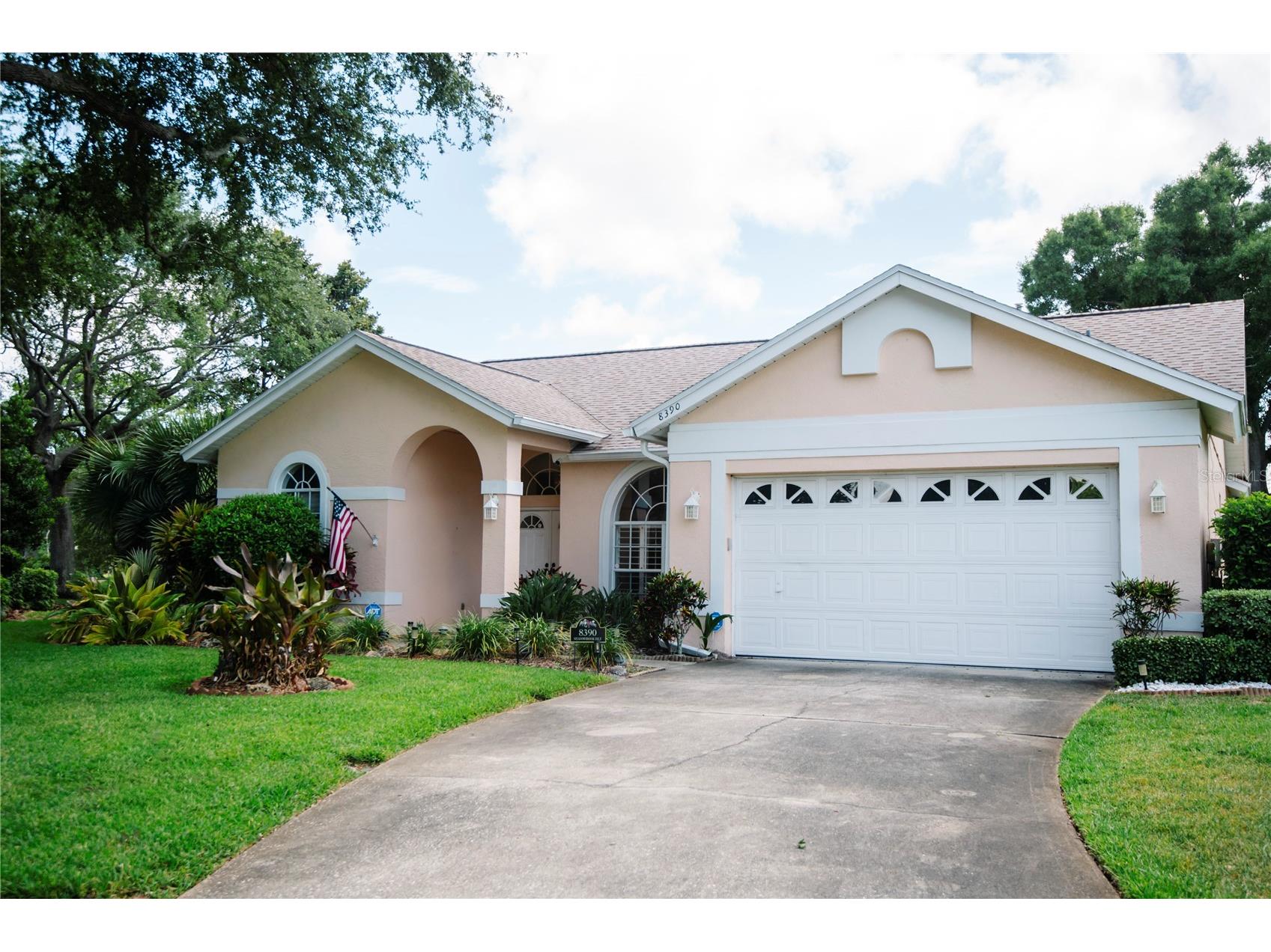 8390 Meadow Brook Drive E Seminole FL 33777 TB8519287 image1