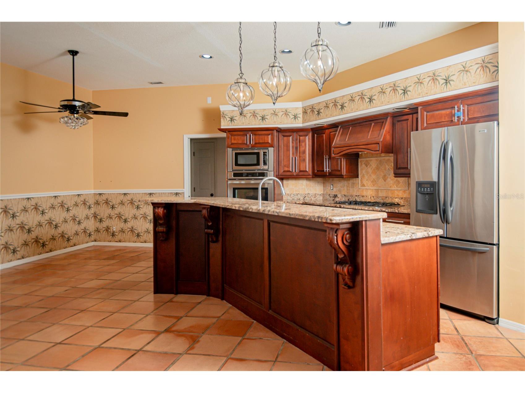 8390 Meadow Brook Drive E Seminole FL 33777 TB8519287 image9