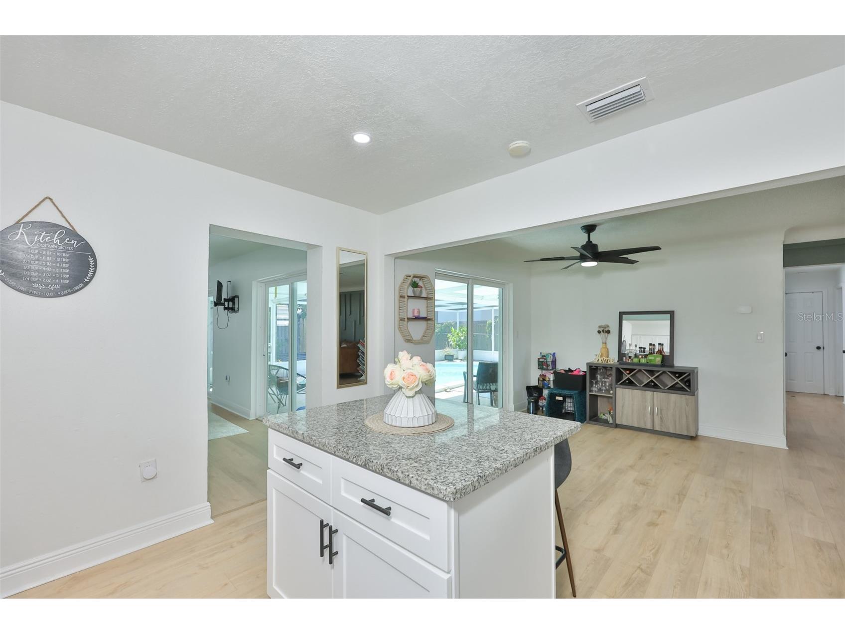 8391 59th Lane N Pinellas Park FL 33781 TB8495765 image21