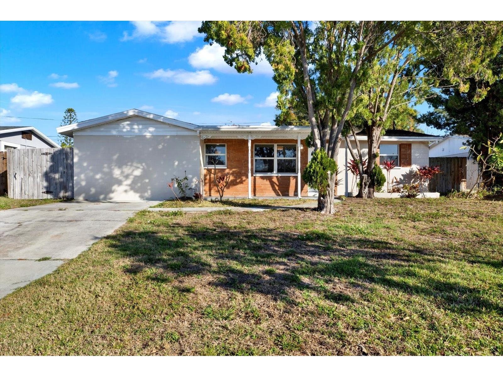 8391 76th Avenue Seminole FL 33777 TB8459731 image1