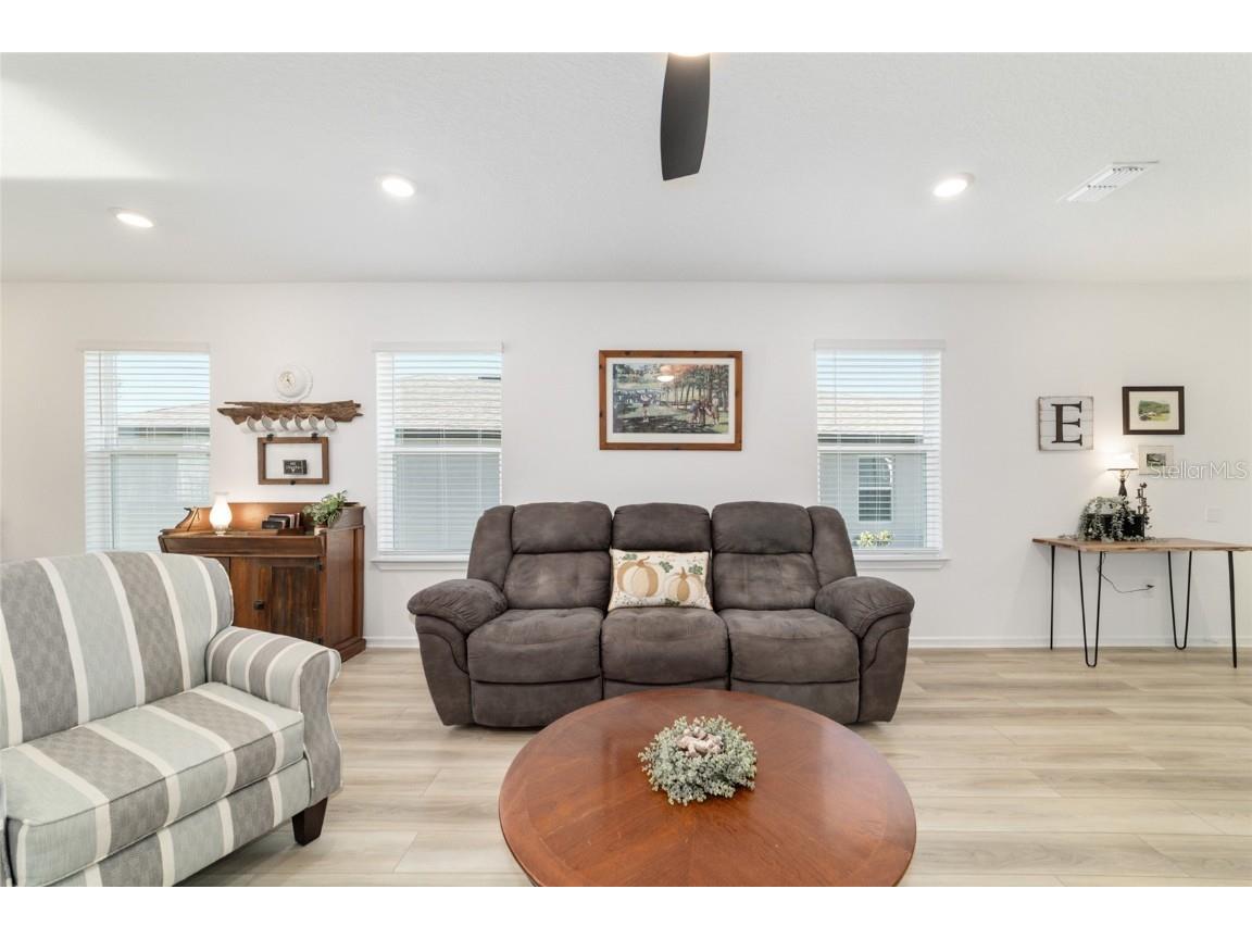 8392 SW 54th Loop Ocala FL 34481 OM712632 image10