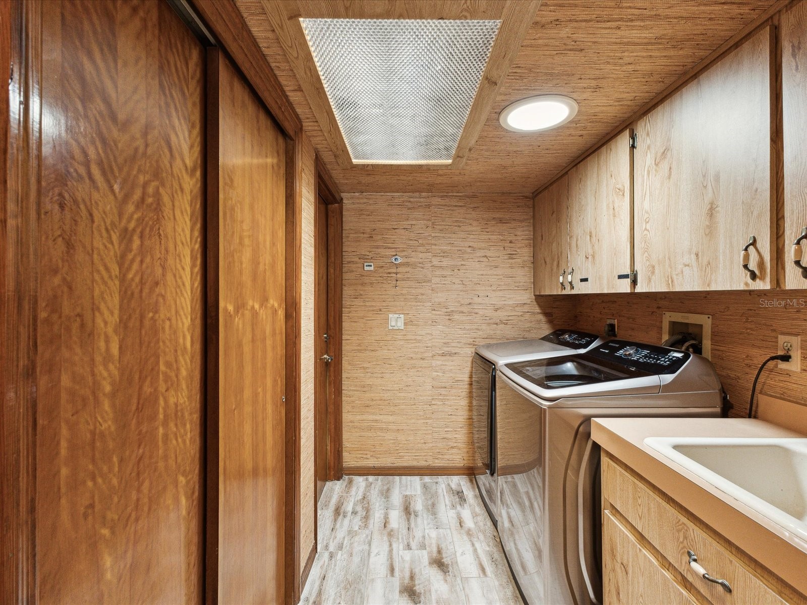 8393 Delaware Drive Weeki Wachee FL 34607 W7875520 image14