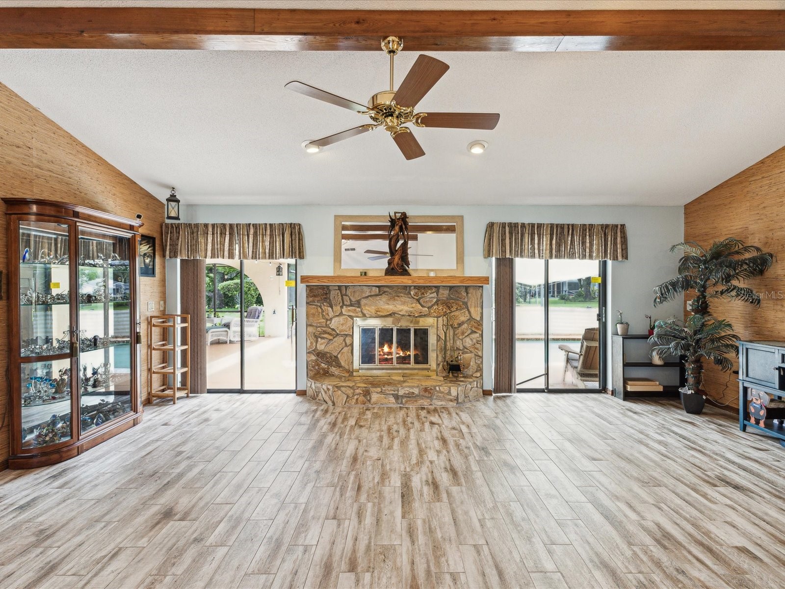 8393 Delaware Drive Weeki Wachee FL 34607 W7875520 image4