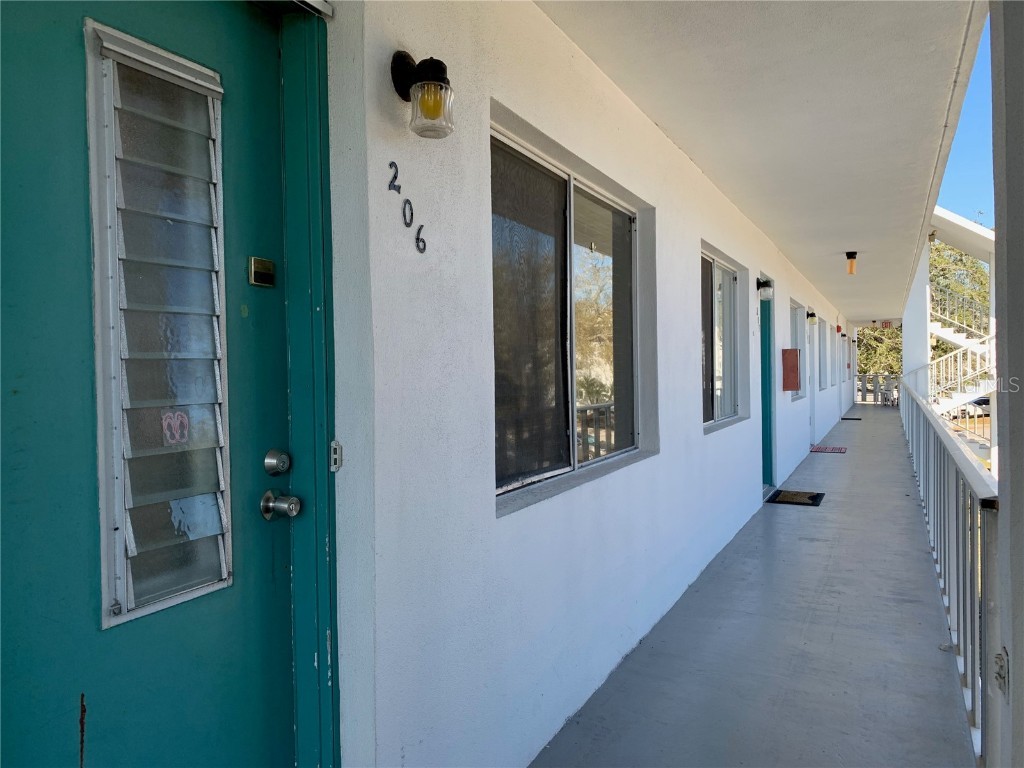 8396 111th Street #206 Seminole FL 33772 U8229725 image1