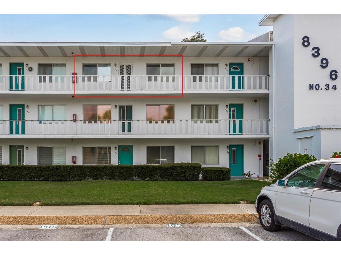 8396 111th Street #304 Seminole FL 33772 TB8318288 image1