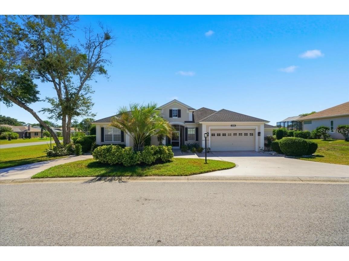 8396 Fair Hill Drive Weeki Wachee FL 34613 W7880190 image1