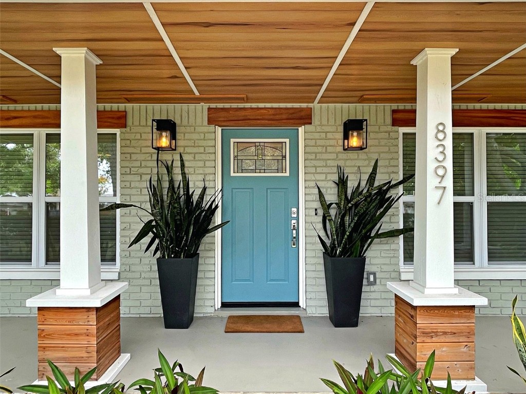 8397 137th Street Seminole FL 33776 U8214716 image1