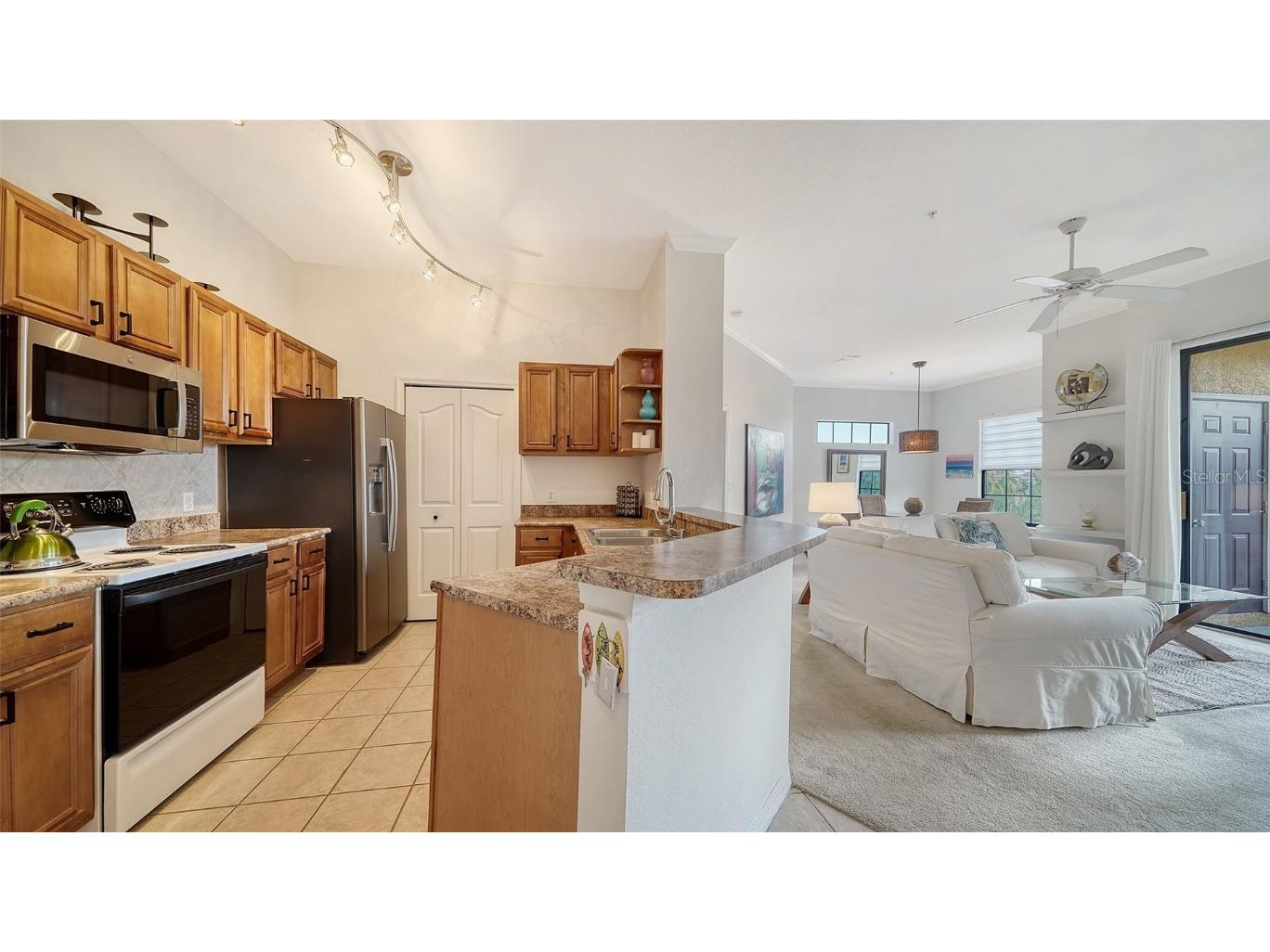 8397 38th Street Circle E #306 Sarasota FL 34243 A4658372 image3