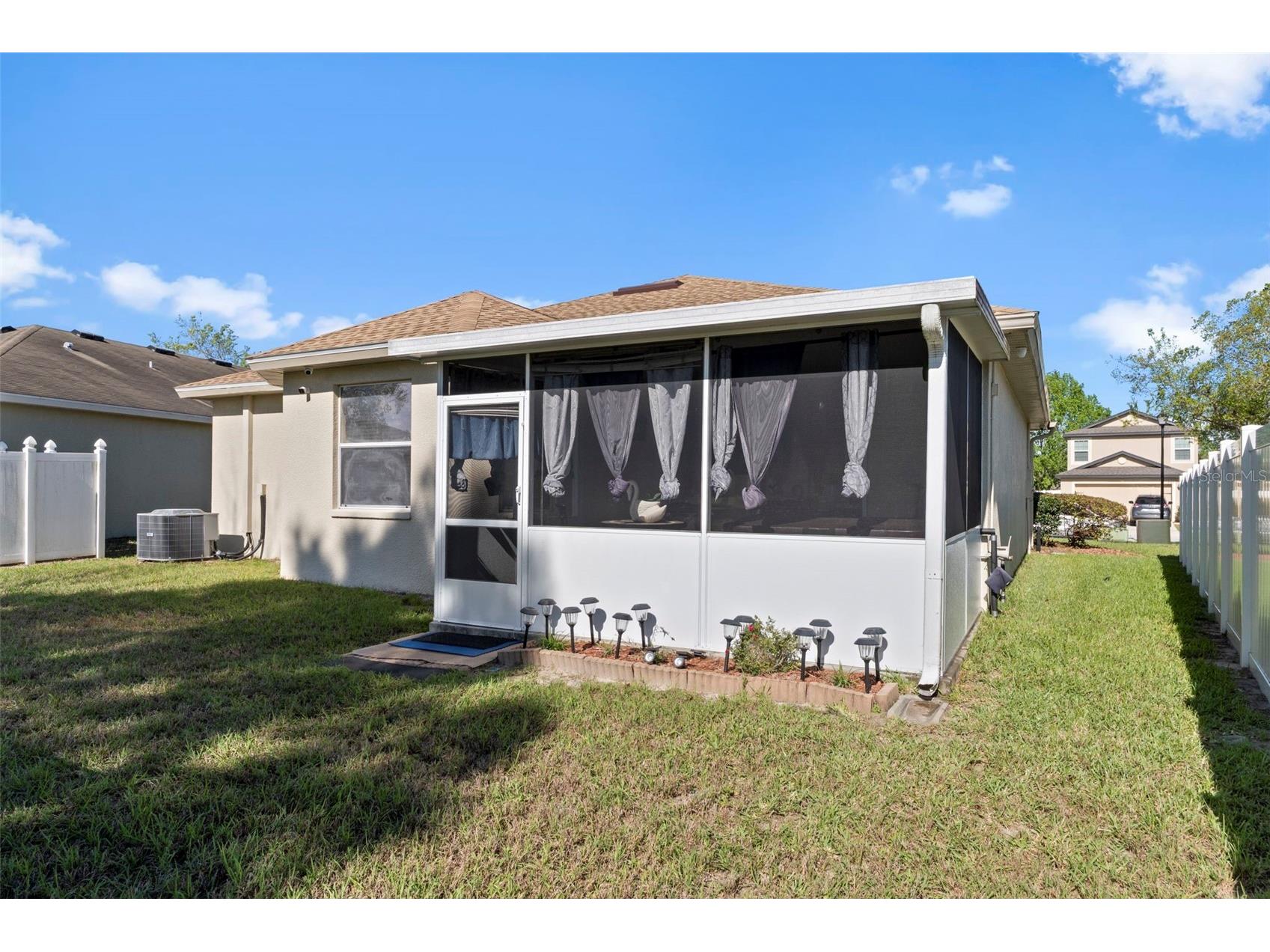 8398 Indian Laurel Lane Brooksville FL 34613 W7884049 image28