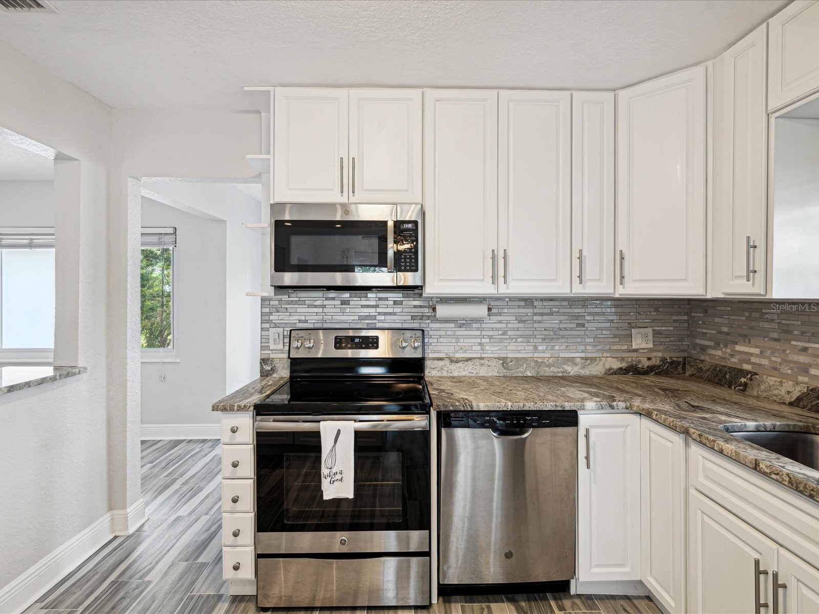 8399 42nd Avenue N Saint Petersburg FL 33709 TB8408989 image18