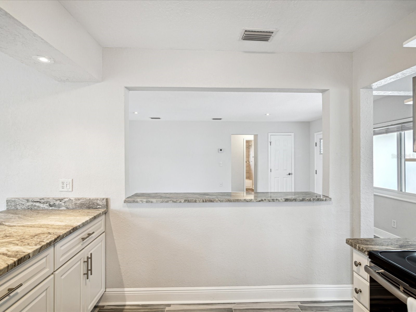 8399 42nd Avenue N Saint Petersburg FL 33709 TB8408989 image19