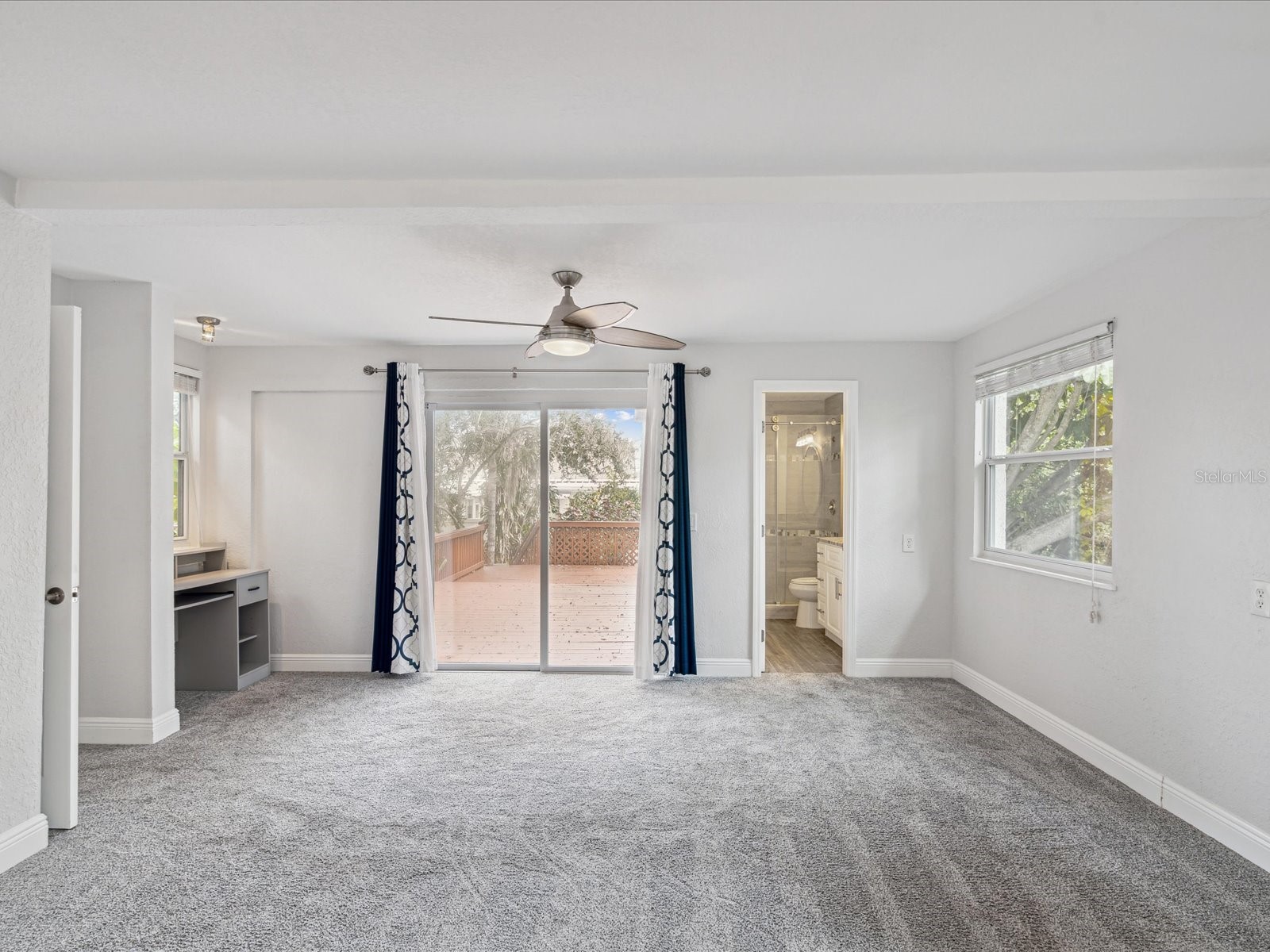 8399 42nd Avenue N Saint Petersburg FL 33709 TB8408989 image27