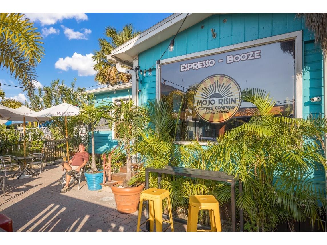 84 Avenida Veneccia #202 & 203 Sarasota FL 34242 - GULF OF MEXICO A4608628 image22