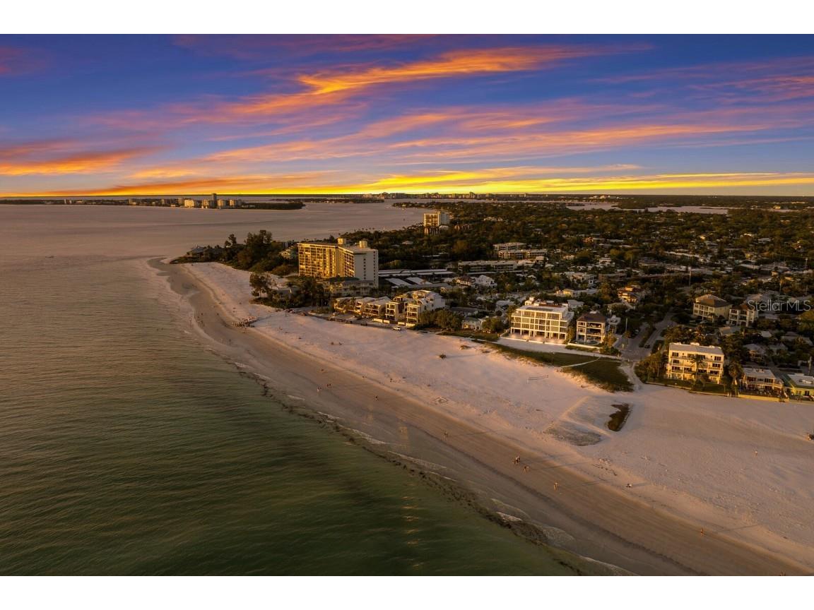 84 Avenida Veneccia #202 & 203 Sarasota FL 34242 - GULF OF MEXICO A4608628 image3