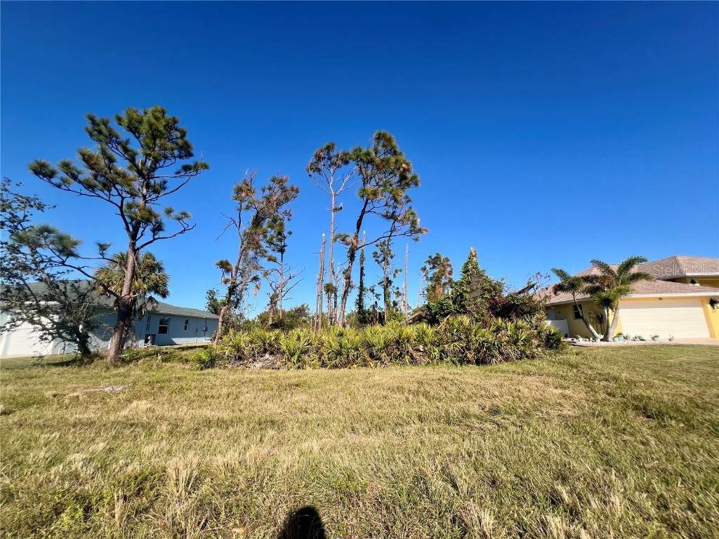 84 Fairway Road Rotonda West FL 33947 C7517905 image1