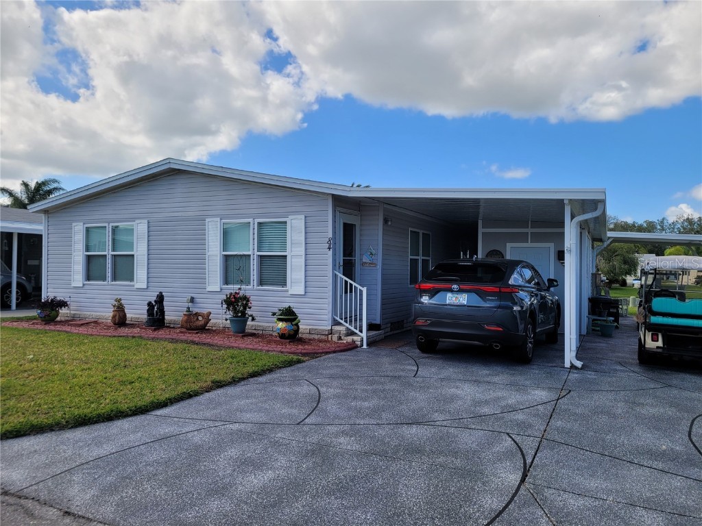 84 Straphmore Drive Haines City FL 33844 - LAKE HENRY P4925581 image1