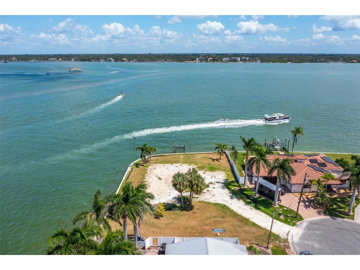 840 123rd Avenue Treasure Island FL 33706 - BOCA CIEGA BAY TB8427774 image1