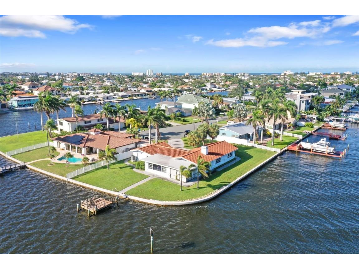 840 123rd Avenue Treasure Island FL 33706 - BOCA CIEGA BAY U8255569 image1
