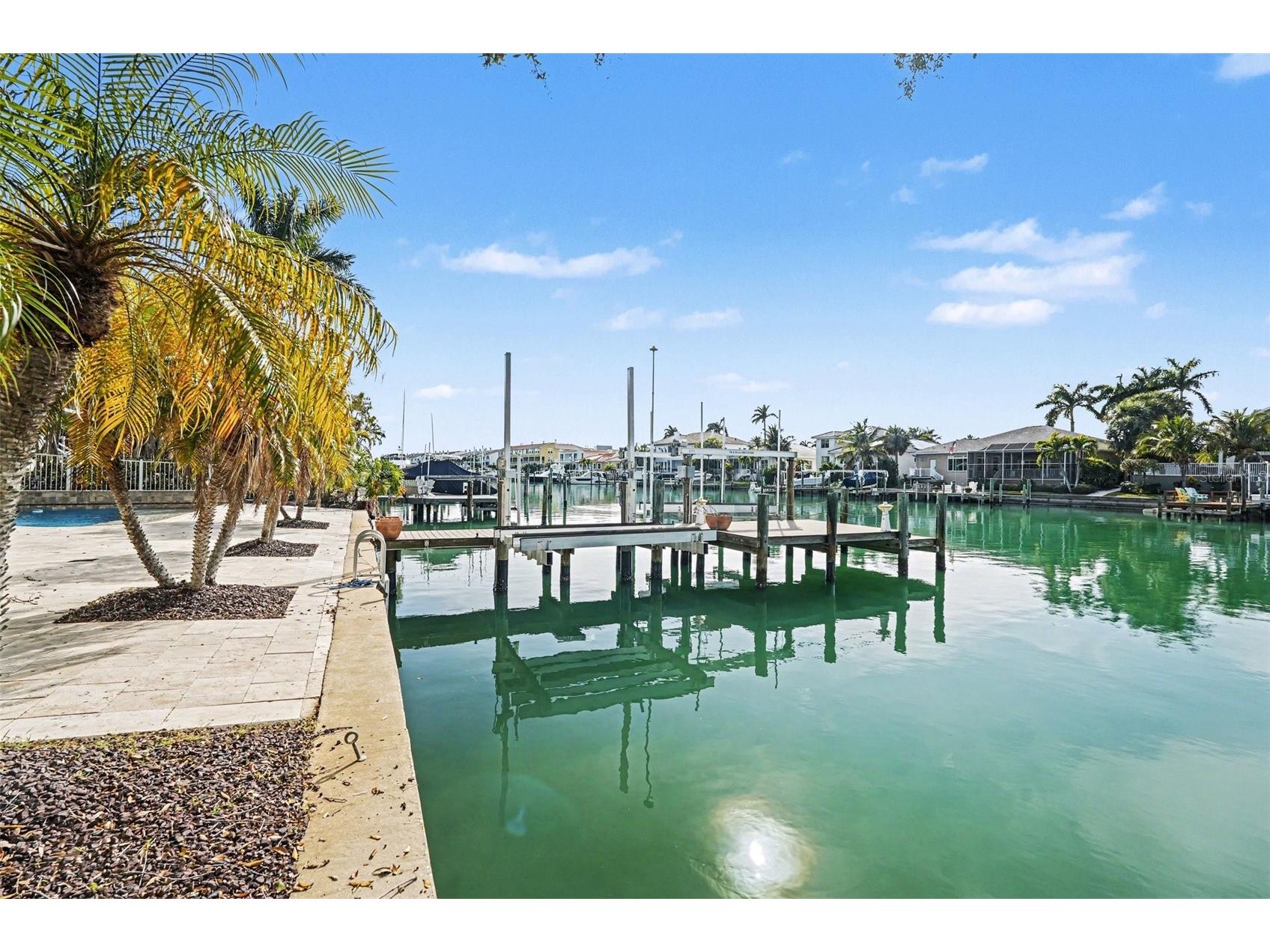 840 3rd Avenue S Tierra Verde FL 33715 TB8476203 image35