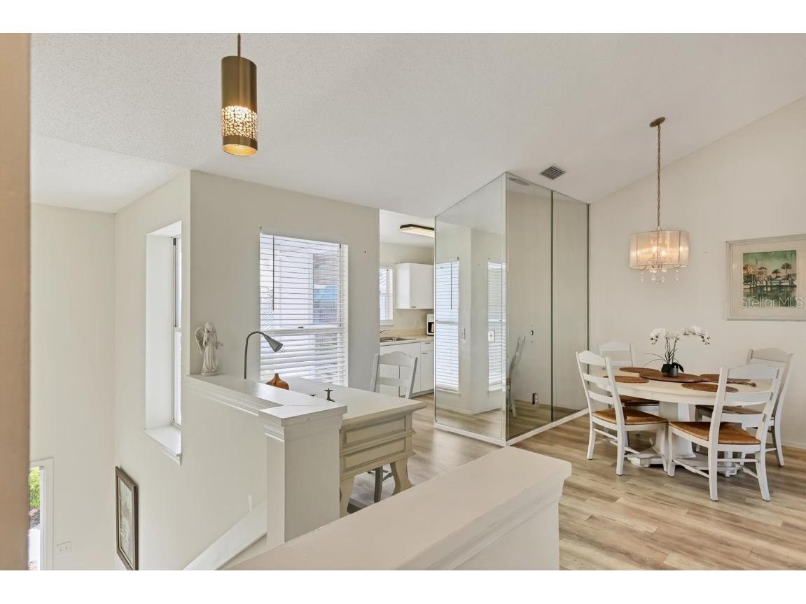 840 Audubon Drive Bradenton FL 34209 - ANNA MARIA SOUND A4656915 image5