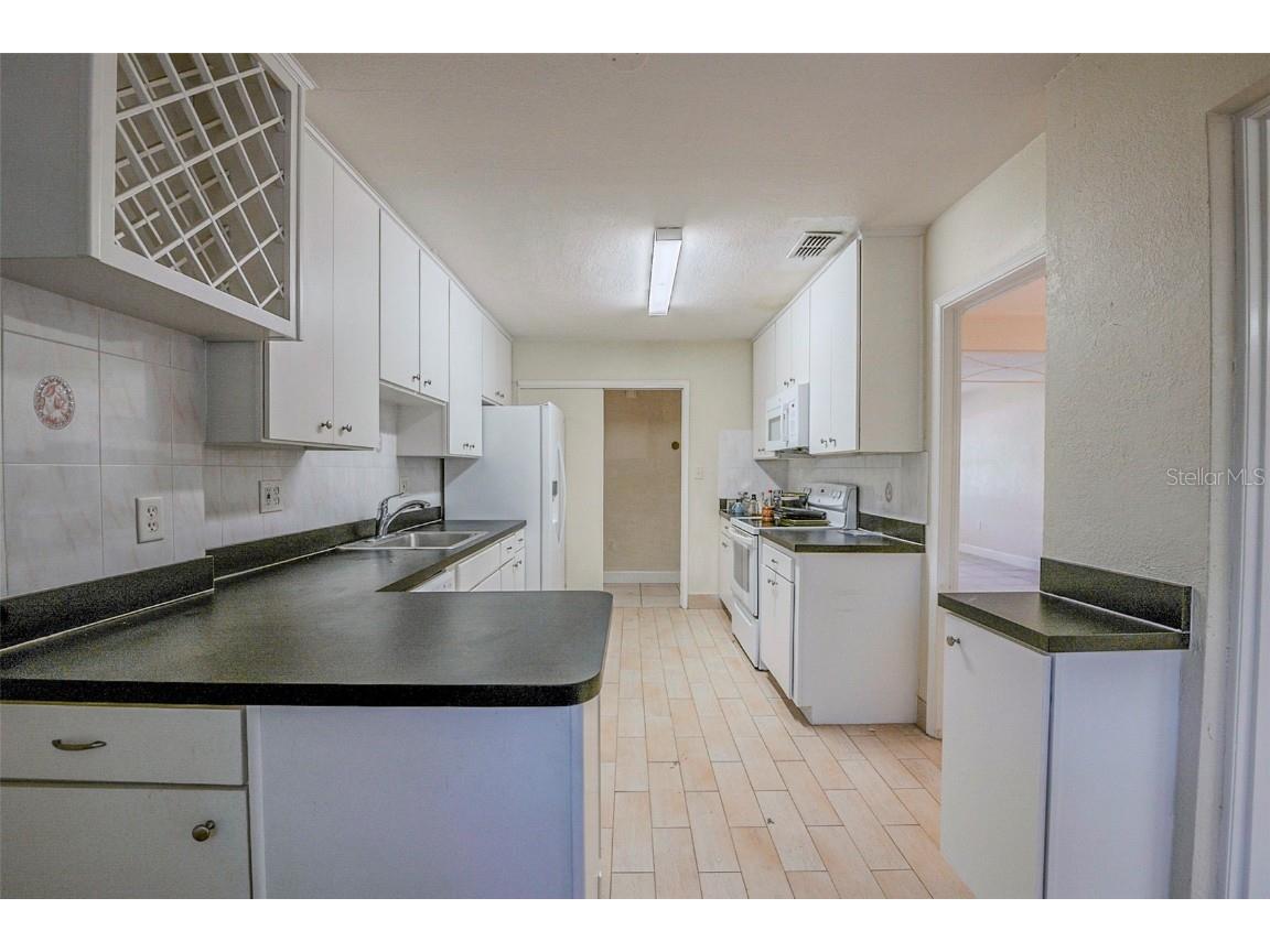 840 Huntington Place Orlando FL 32803 O6344509 image16