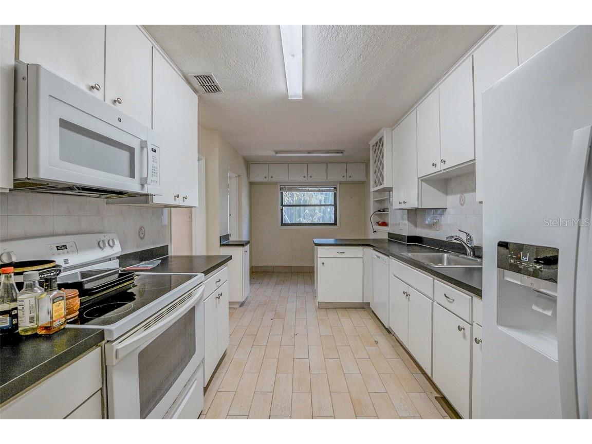 840 Huntington Place Orlando FL 32803 O6344509 image18