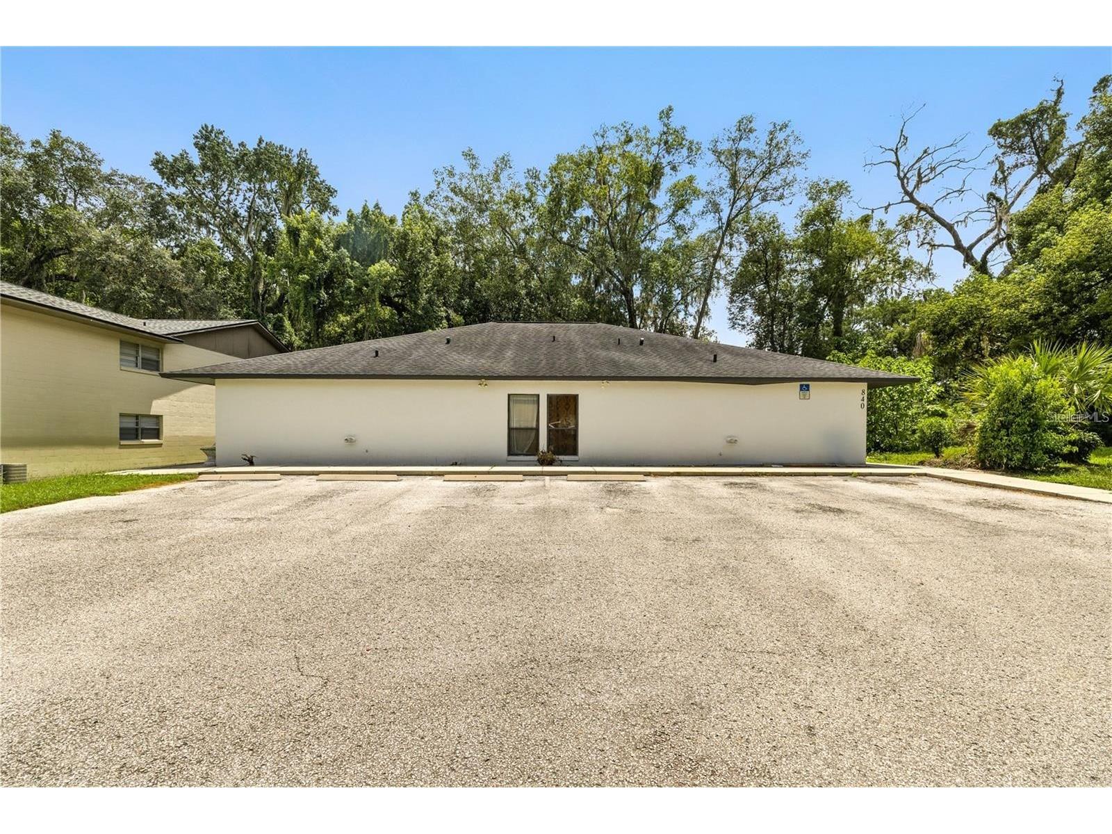 840 NE 3rd Street #100 Ocala FL 34470 OM726521 image1