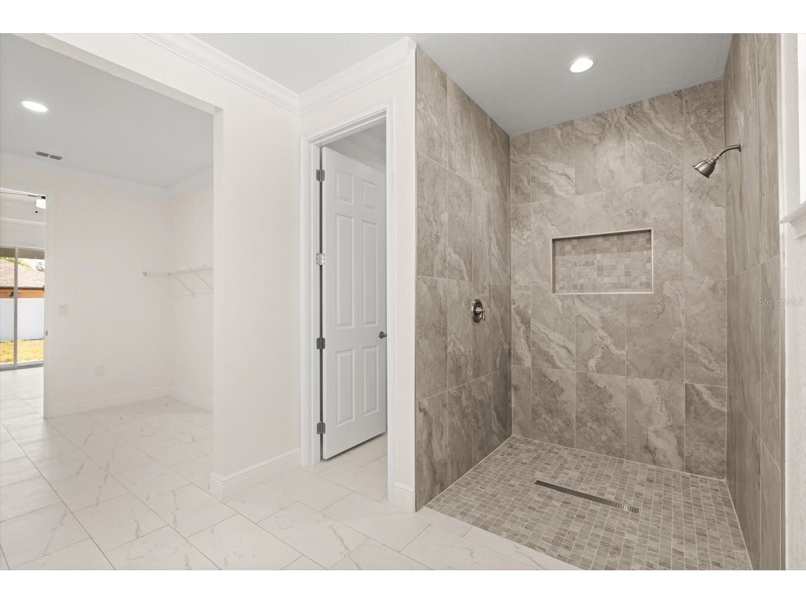 840 Oaks Shores Road Leesburg FL 34748 - LAKE GRIFFIN O6377018 image13