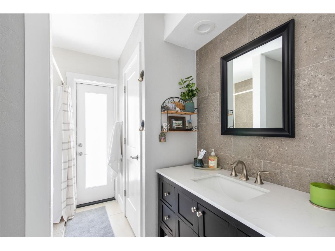 840 Park Road Englewood FL 34223 - LEMON BAY D6145043 image49