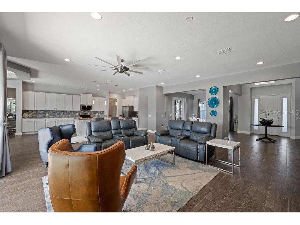 840 Spinnaker Way Kissimmee FL 34746 - LAKE TOHO O6381828 image10