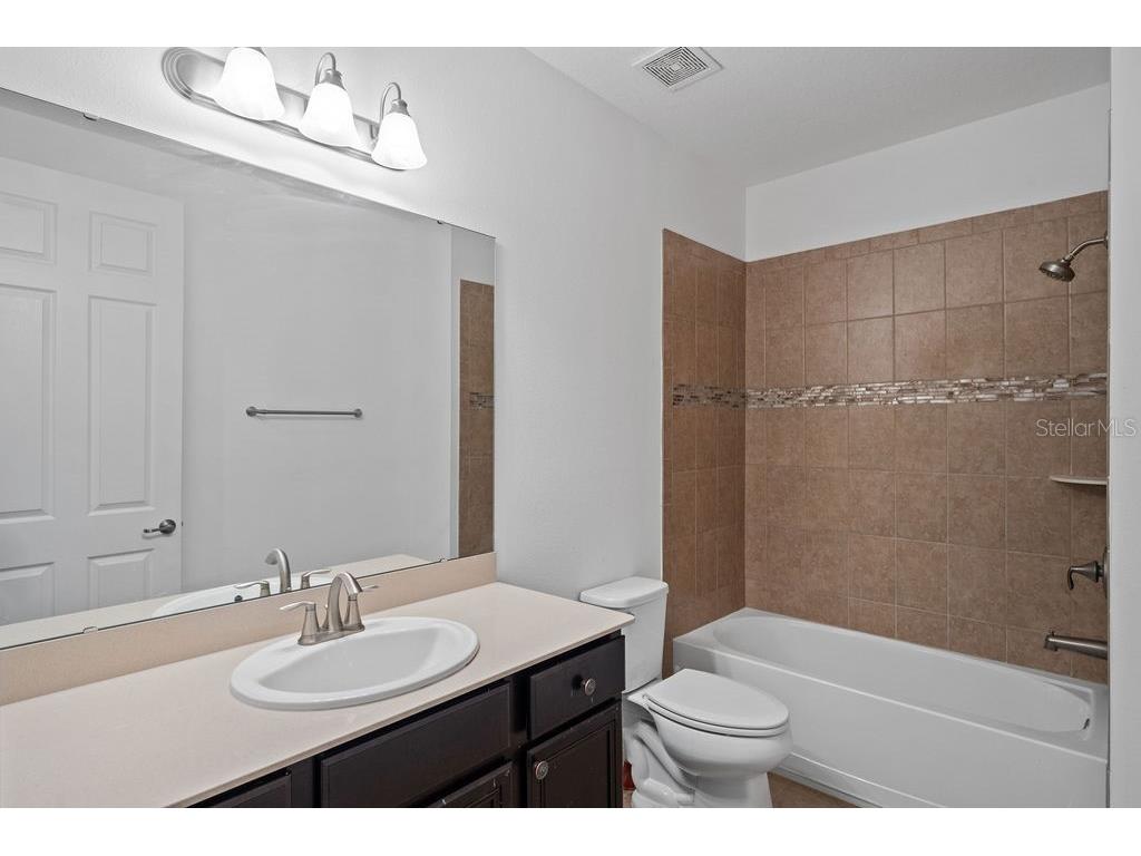 840 Spinnaker Way Kissimmee FL 34746 - LAKE TOHO O6381828 image36