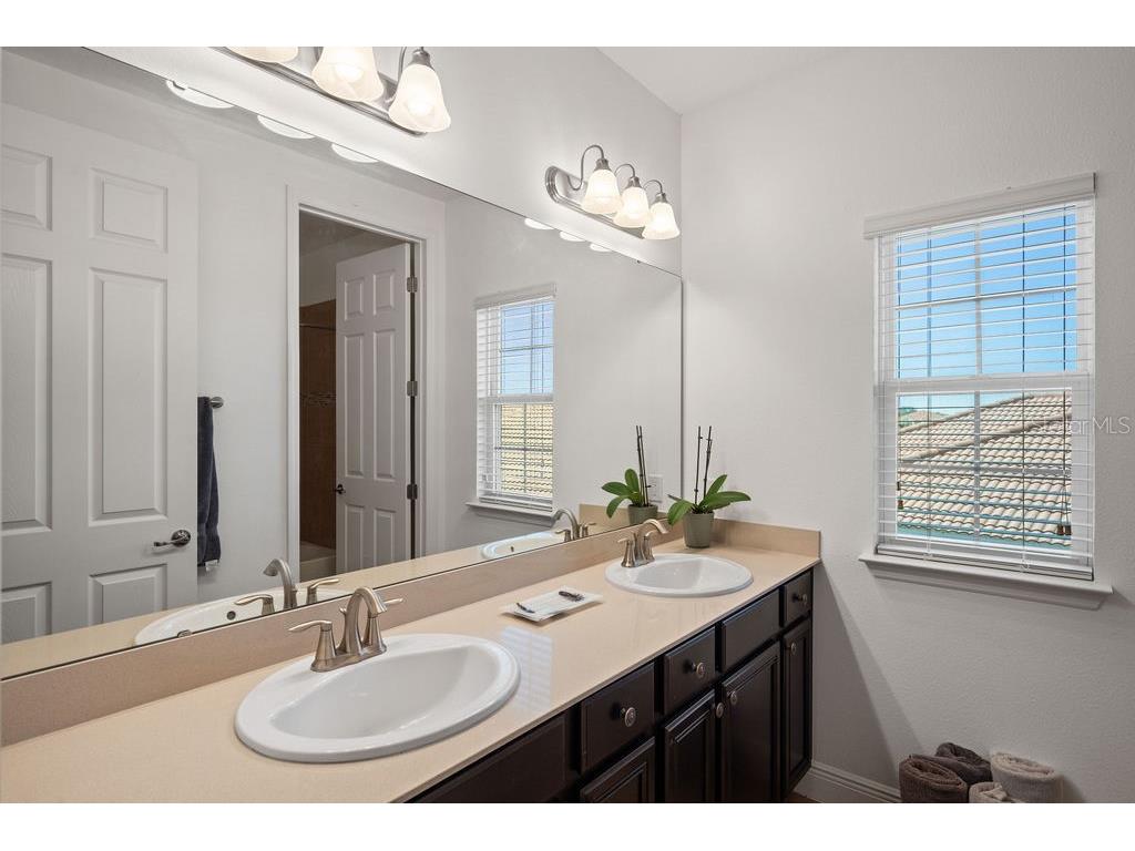 840 Spinnaker Way Kissimmee FL 34746 - LAKE TOHO O6381828 image38