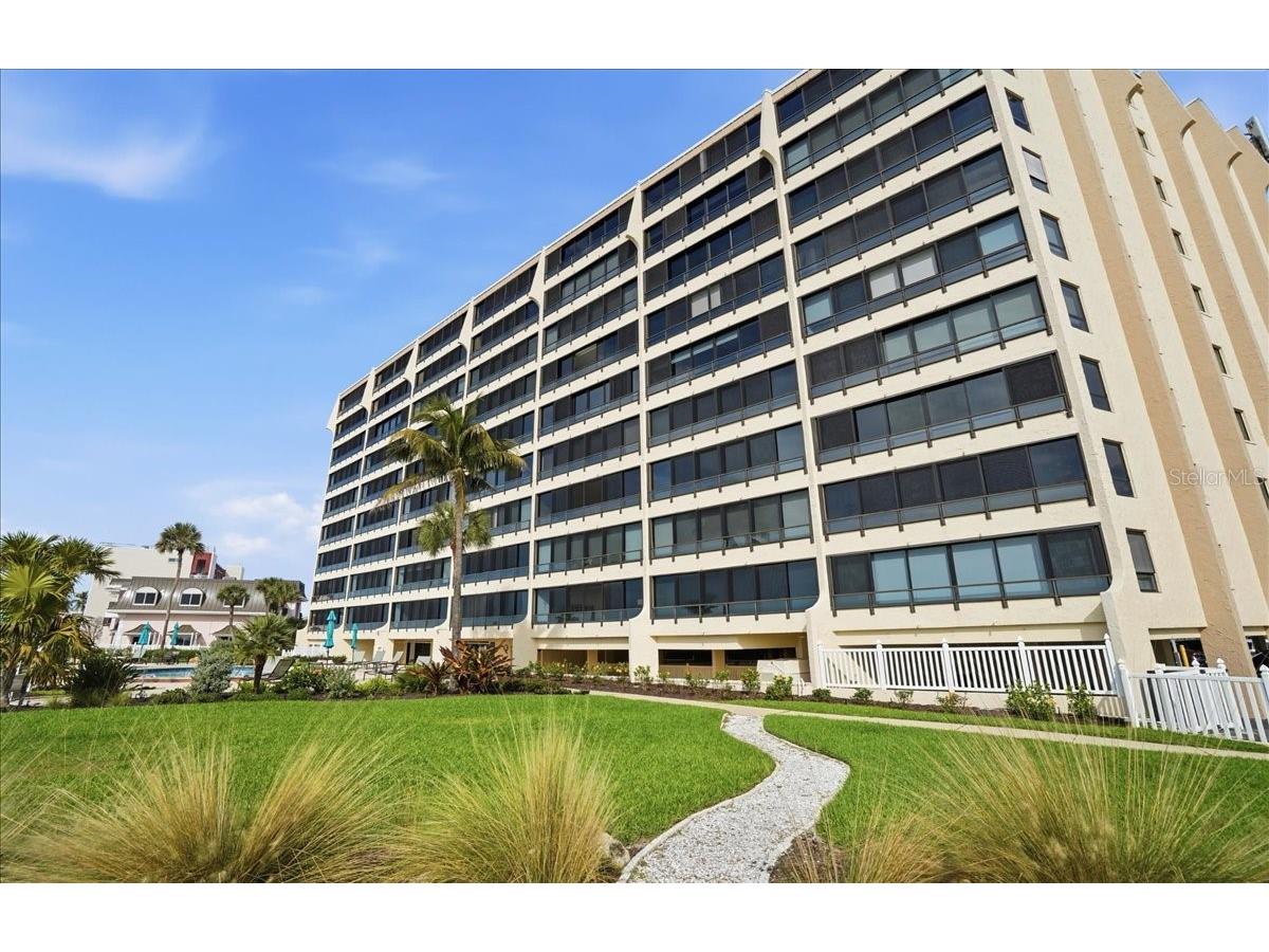 840 The Esplanade N #206 Venice FL 34285 N6143292 image2