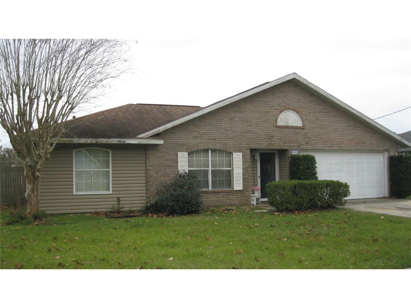 840 Village Lake Drive N Deland FL 32724 - LAKE LINDLEY V4934168 image1