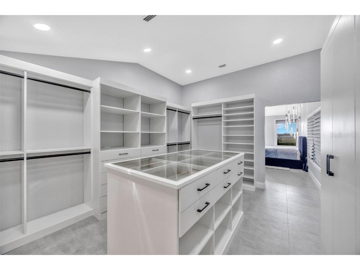 8400 35th Avenue N Saint Petersburg FL 33710 - BOCA CIEGA BAY TB8409145 image31