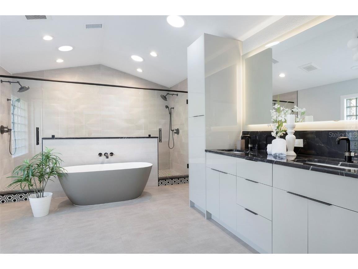 8400 35th Avenue N Saint Petersburg FL 33710 - BOCA CIEGA BAY TB8409145 image33