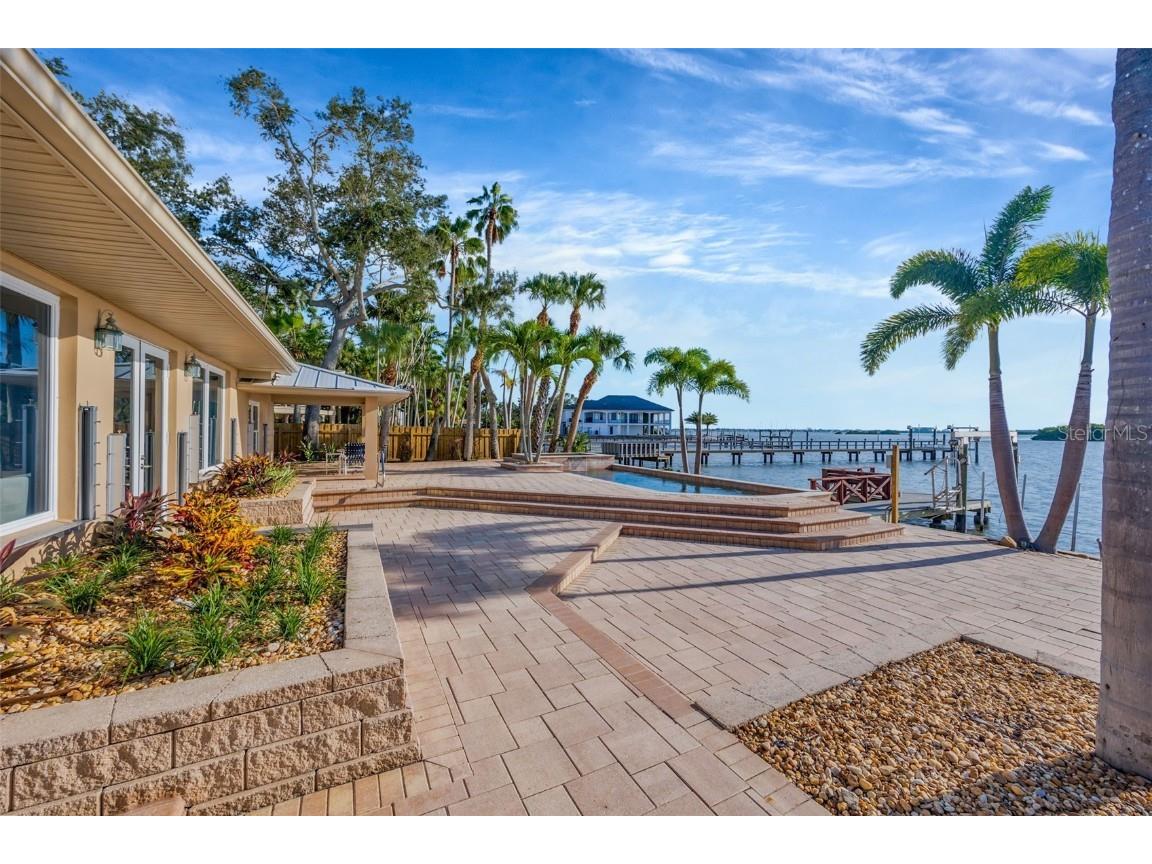 8400 35th Avenue N Saint Petersburg FL 33710 - BOCA CIEGA BAY TB8409145 image51