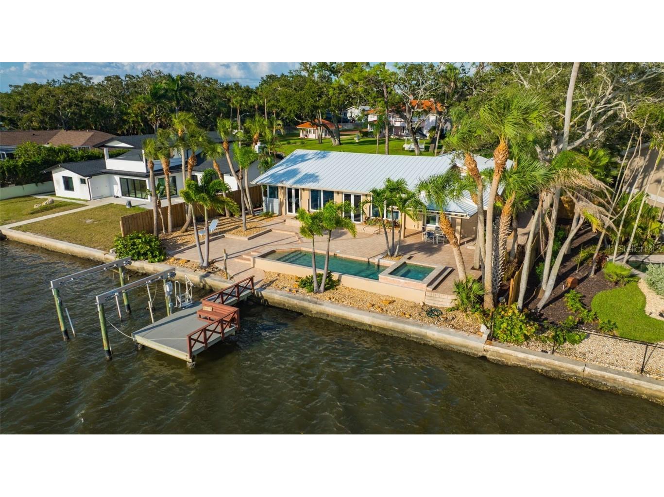 8400 35th Avenue N Saint Petersburg FL 33710 - BOCA CIEGA BAY TB8409145 image63
