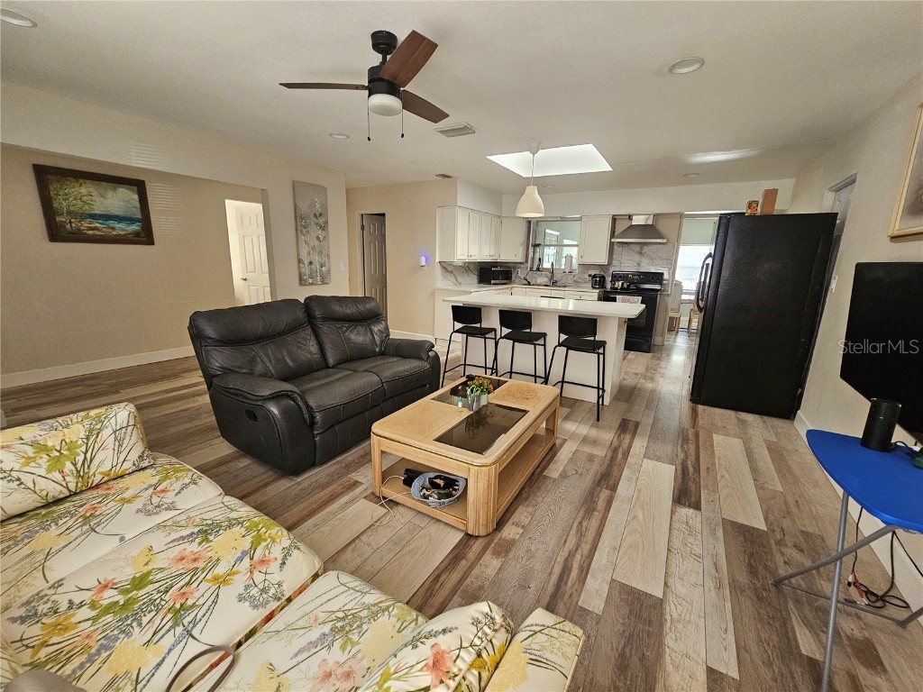 8400 56th Street N Pinellas Park FL 33781 TB8452684 image3