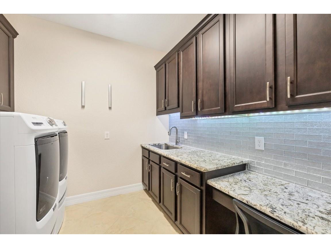 8400 Antwerp Circle Port Charlotte FL 33981 D6142173 image36