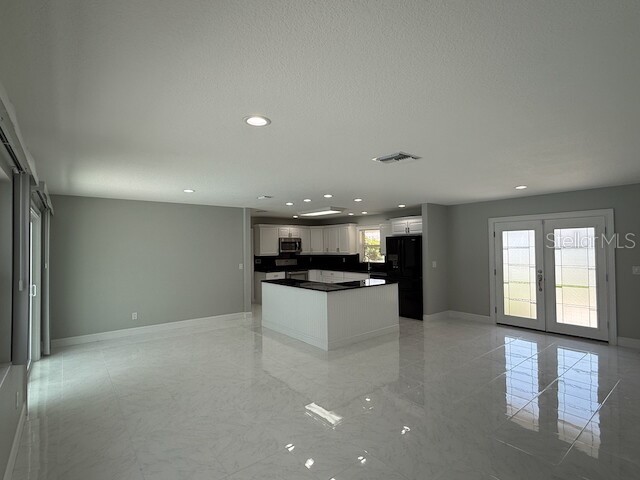 8401 Blackstone Court Tampa FL 33615 - TAMPA BAY TB8443976 image10