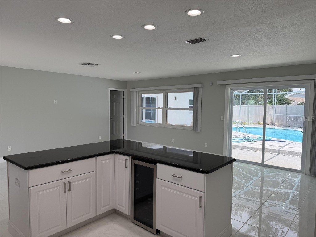 8401 Blackstone Court Tampa FL 33615 - TAMPA BAY TB8443976 image11