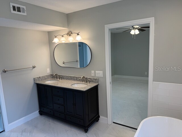 8401 Blackstone Court Tampa FL 33615 - TAMPA BAY TB8443976 image18