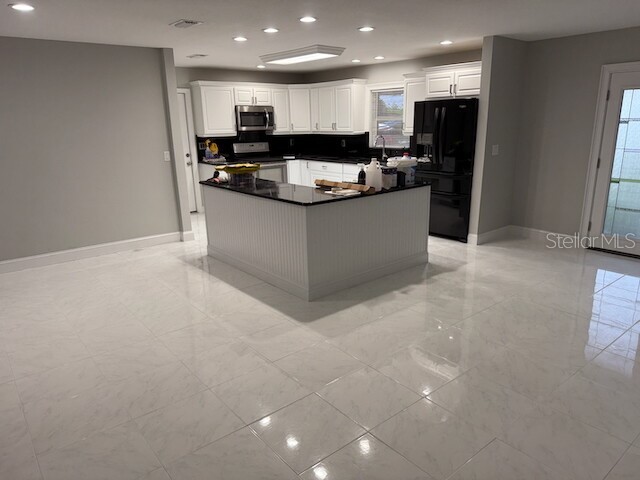 8401 Blackstone Court Tampa FL 33615 - TAMPA BAY TB8443976 image5