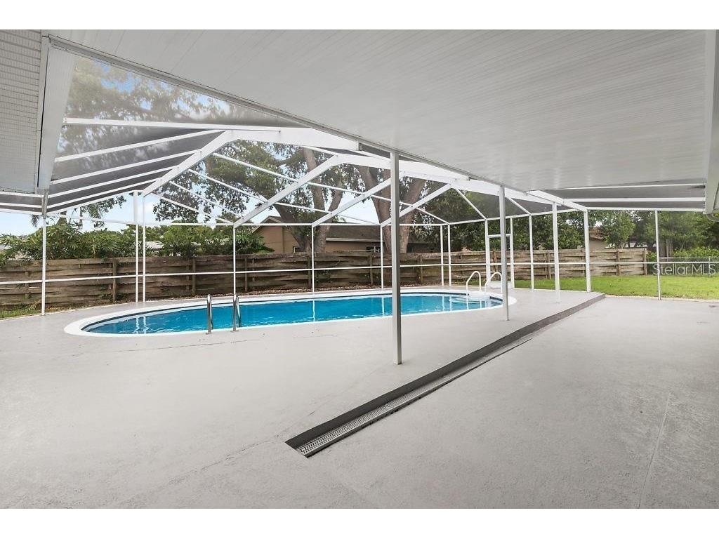 8401 Blackstone Court Tampa FL 33615 - TAMPA BAY TB8443976 image52