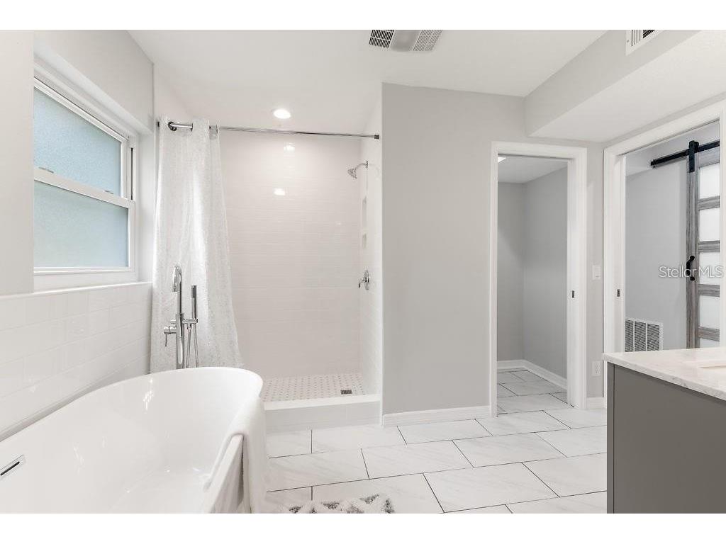 8401 Blackstone Court Tampa FL 33615 - TAMPA BAY TB8443976 image59