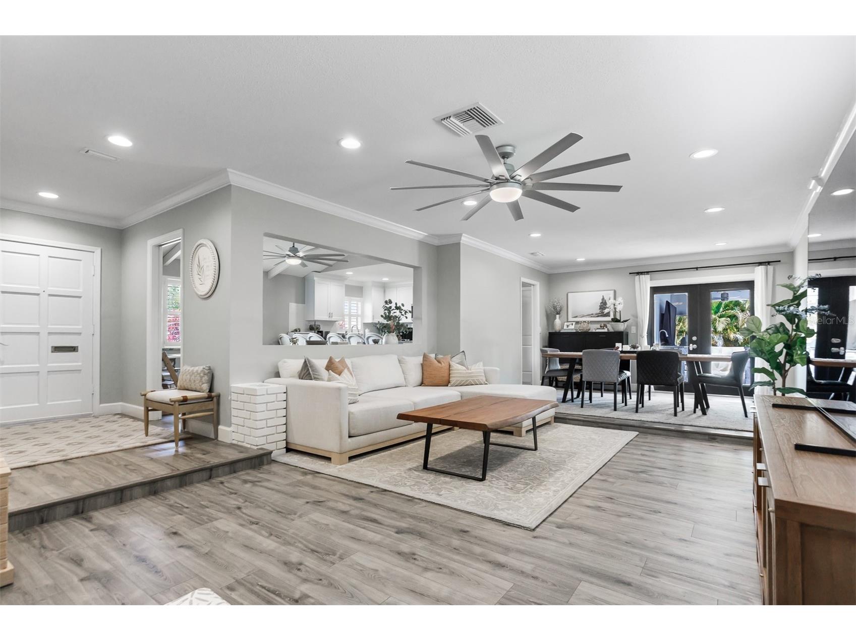 8401 Granite Place Tampa FL 33615 TB8500573 image7